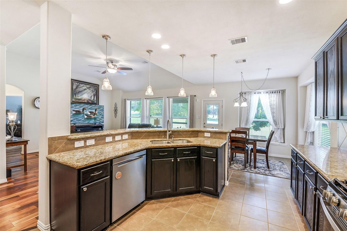 Dining room, Interior, Kitchen, Pendant Lights, Recessed Lighting