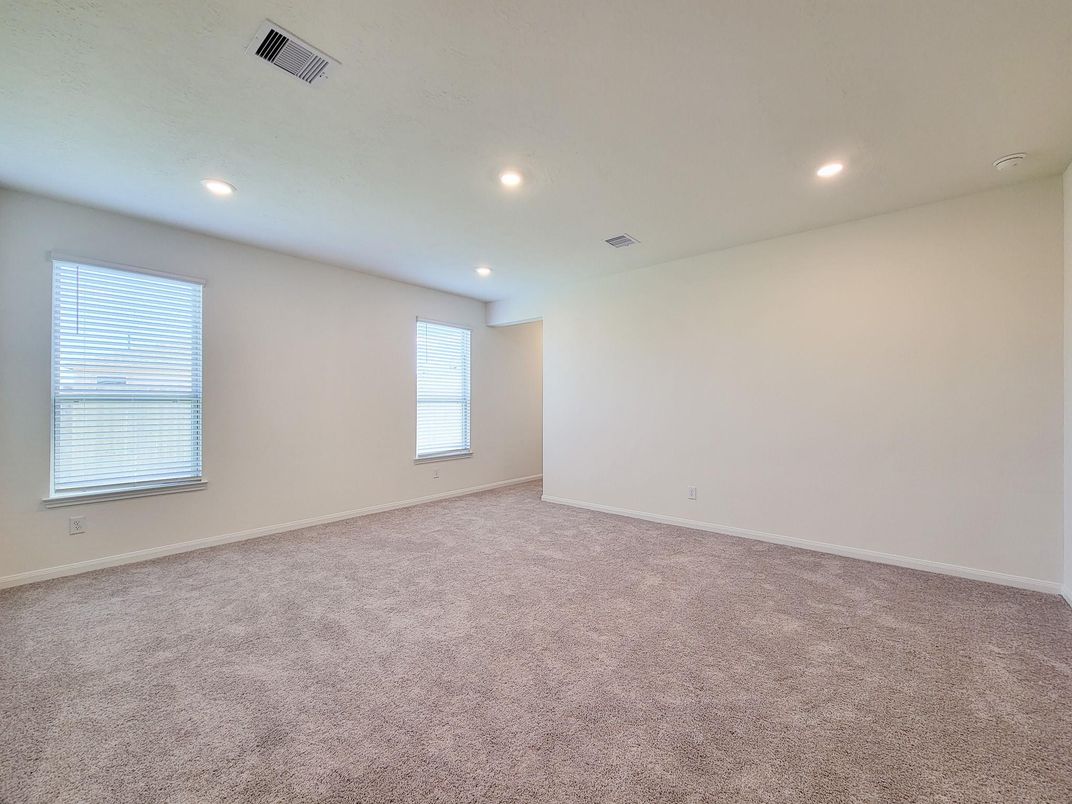 Empty room, Interior, Recessed Lighting