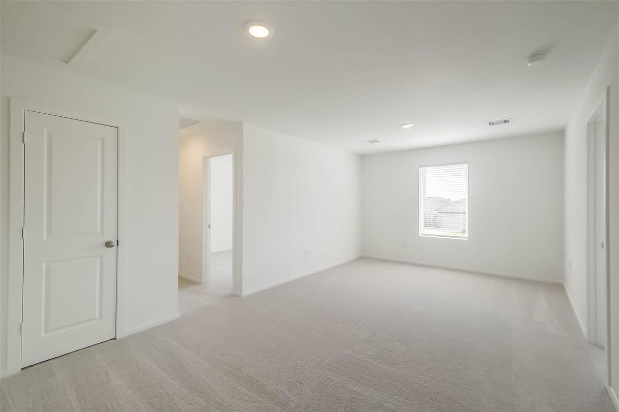 Empty room, Interior, Recessed Lighting