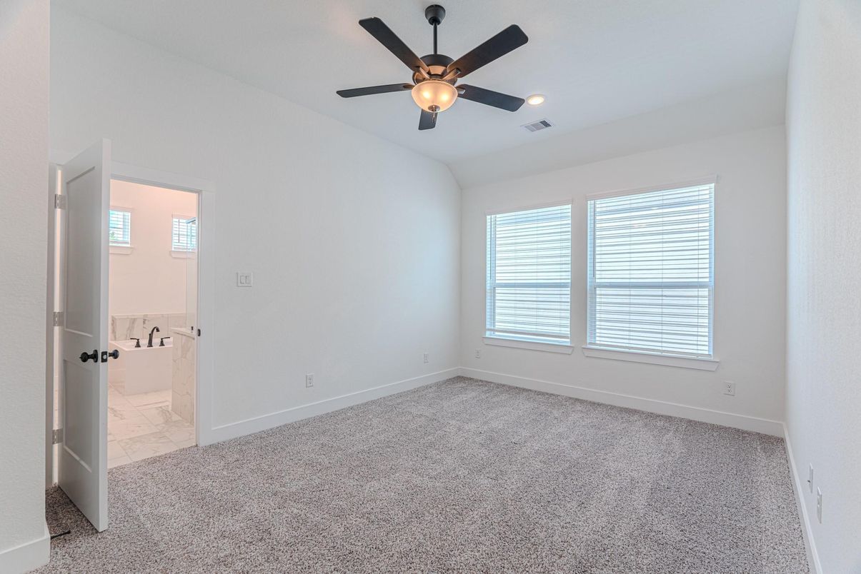 Empty room, Interior, Marble, Recessed Lighting