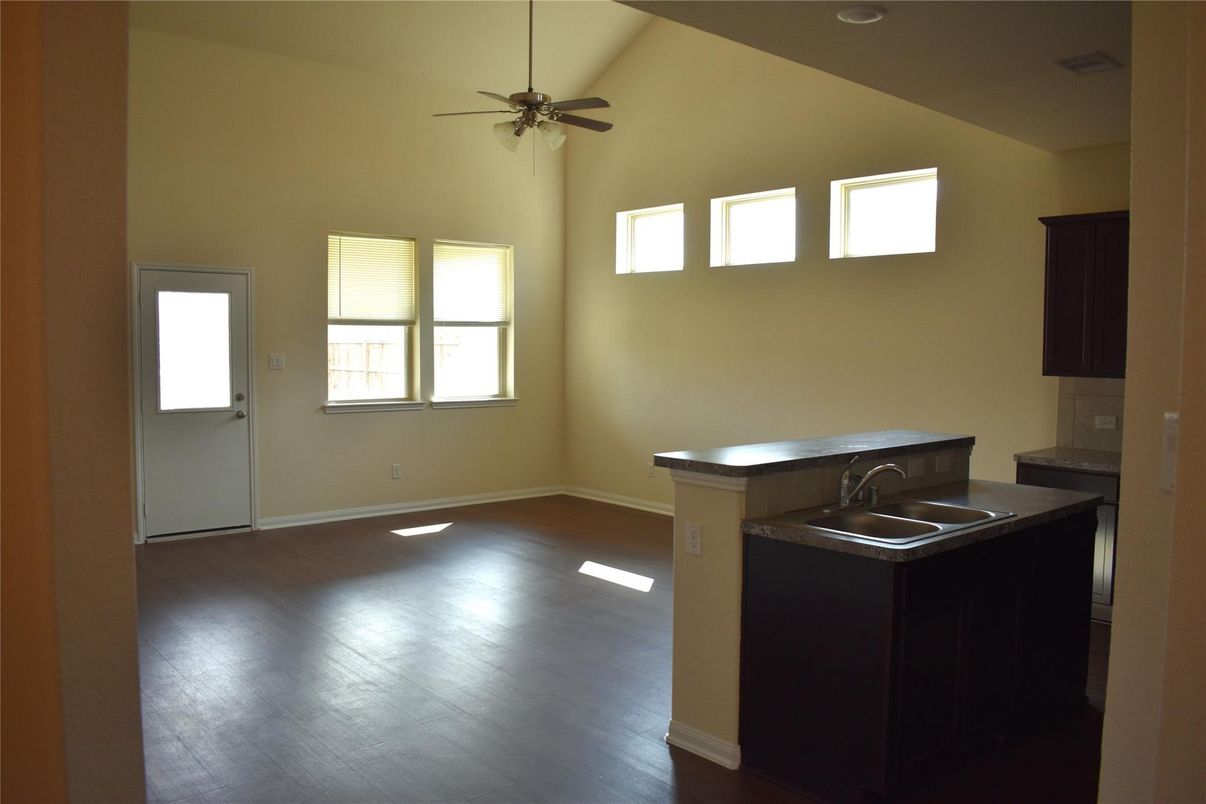 Empty room, Interior, Recessed Lighting, Wood Texture Flooring