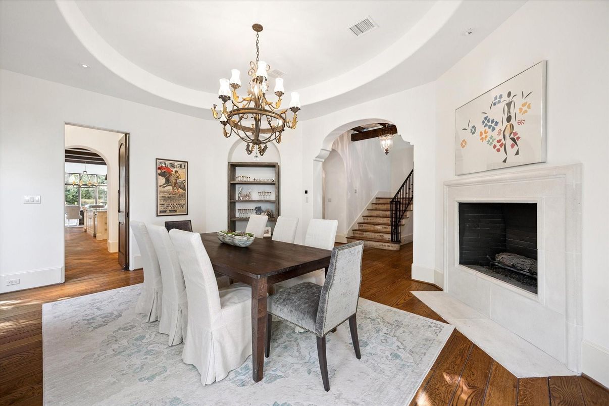 Chandelier, Dining room, Fireplace, Interior, Wood Texture Flooring