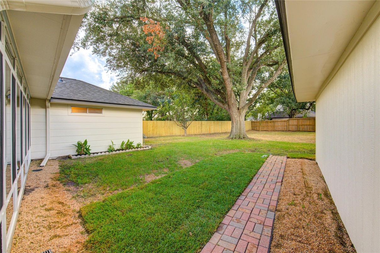 Backyard, Exterior