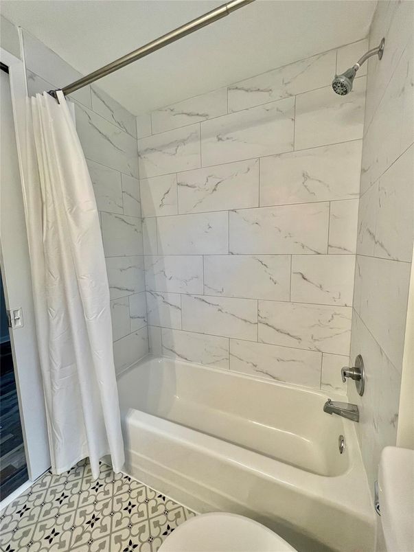 Bathroom, Interior, Marble Walls