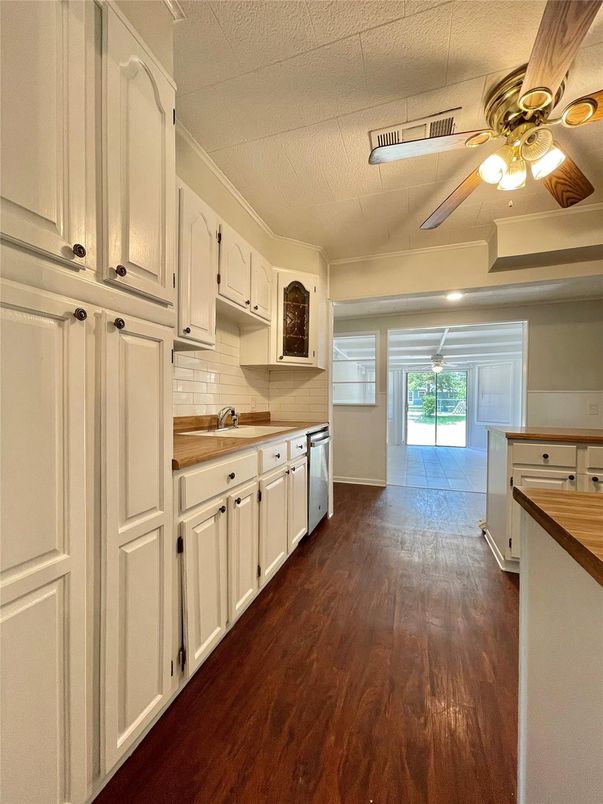 Interior, Kitchen, Wood Texture Flooring