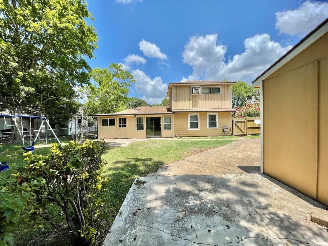 Backyard, Exterior, Playground