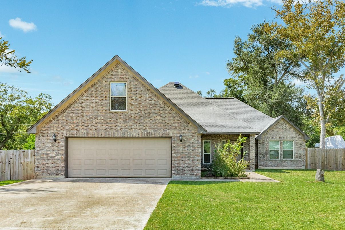 Attached, Exterior, Facade, Brick Facade, Brick Traditional