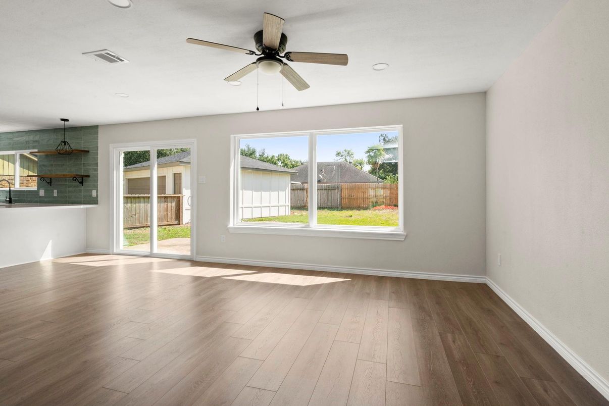 Empty room, Interior, Recessed Lighting, Wood Texture Flooring