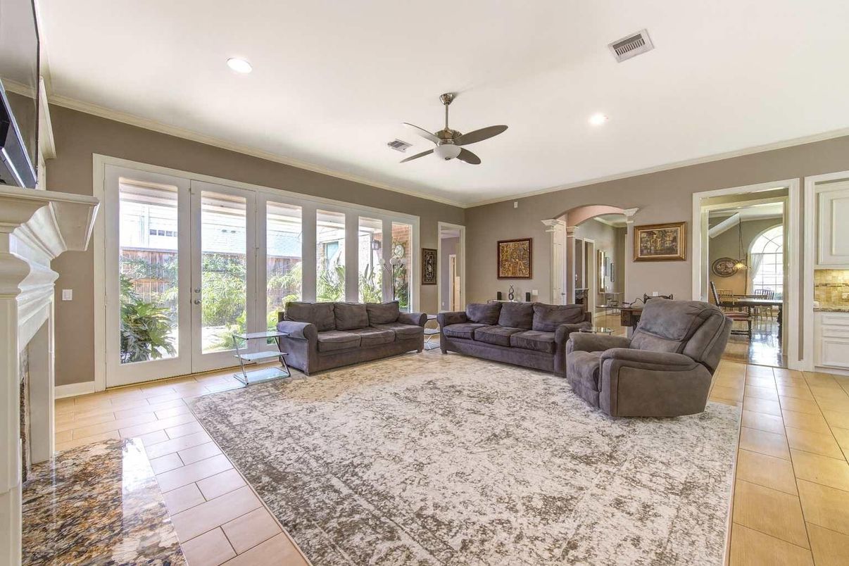 Fireplace, Interior, Living room, Recessed Lighting