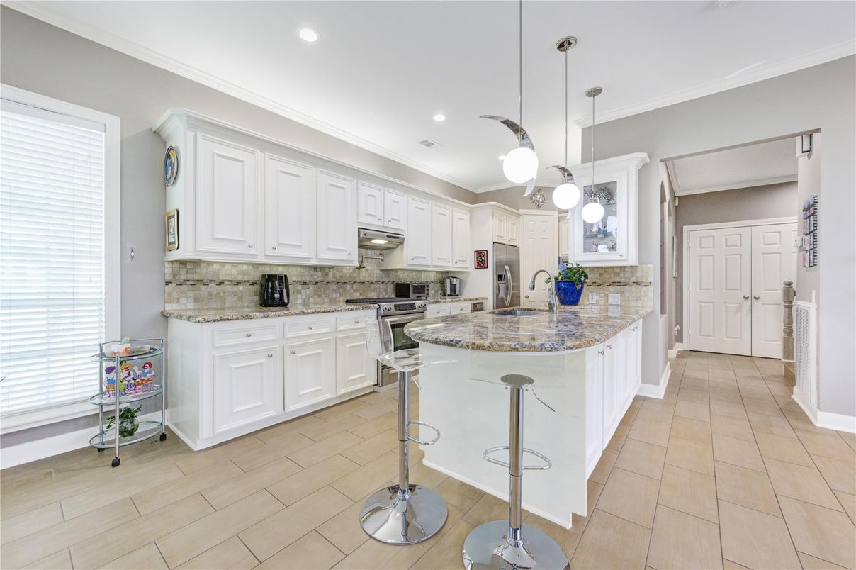 Interior, Kitchen, Pendant Lights, Recessed Lighting, Stainless Steel Appliances
