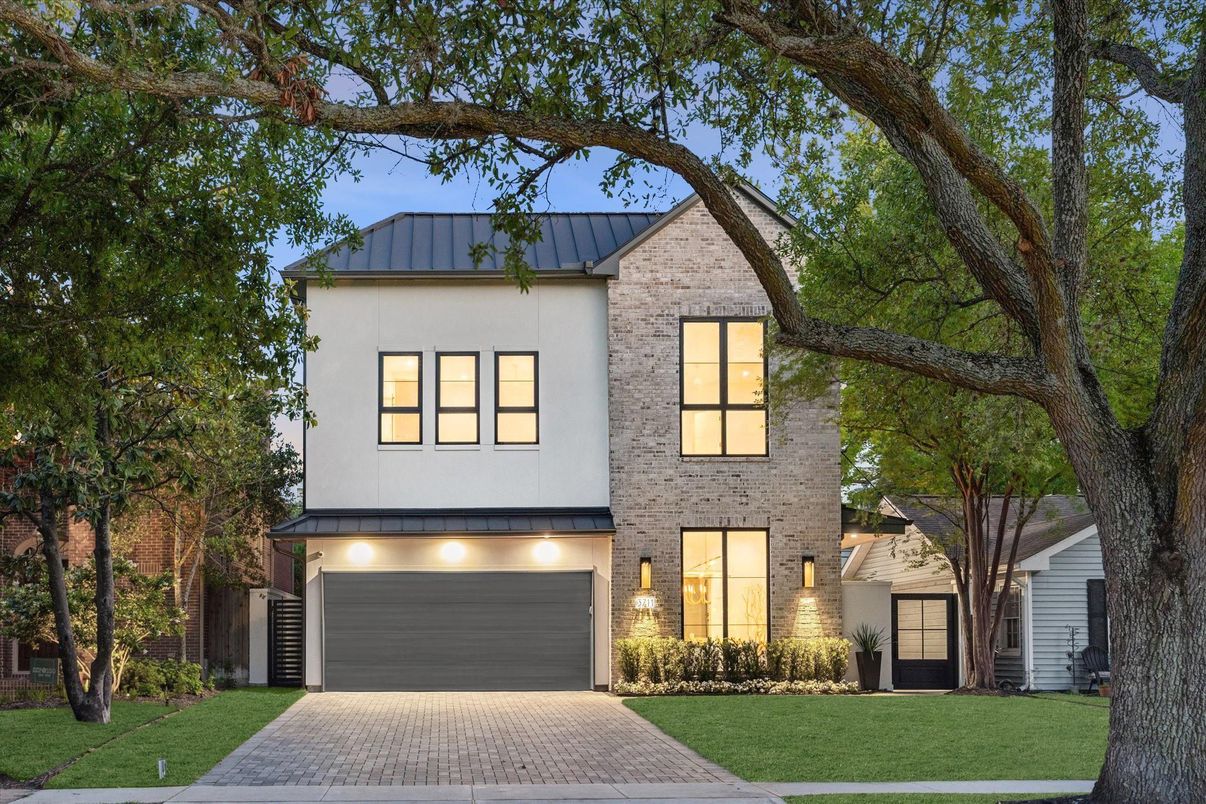 Attached, Exterior, Facade, Brick Facade, Brick Traditional