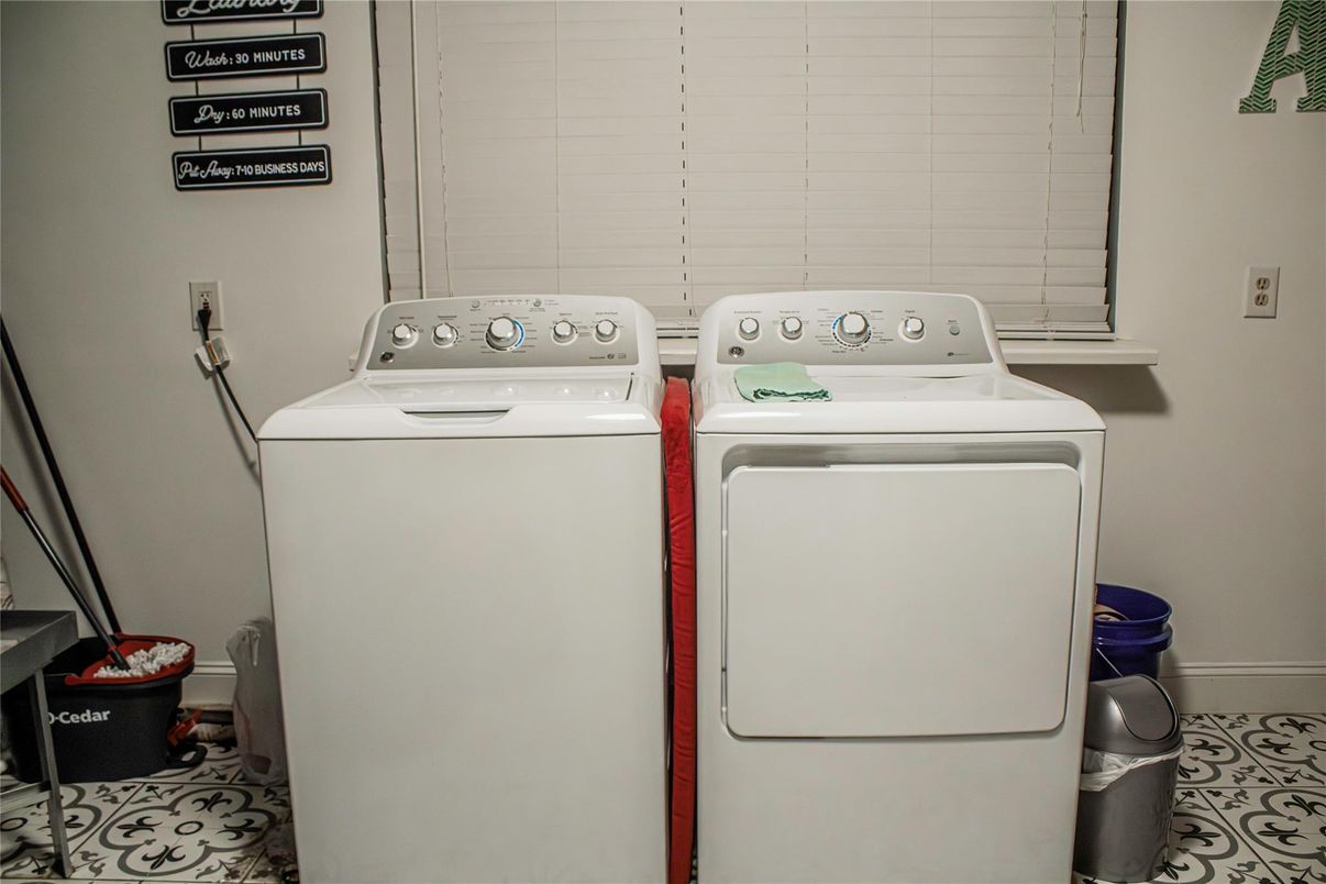 Interior, Washer