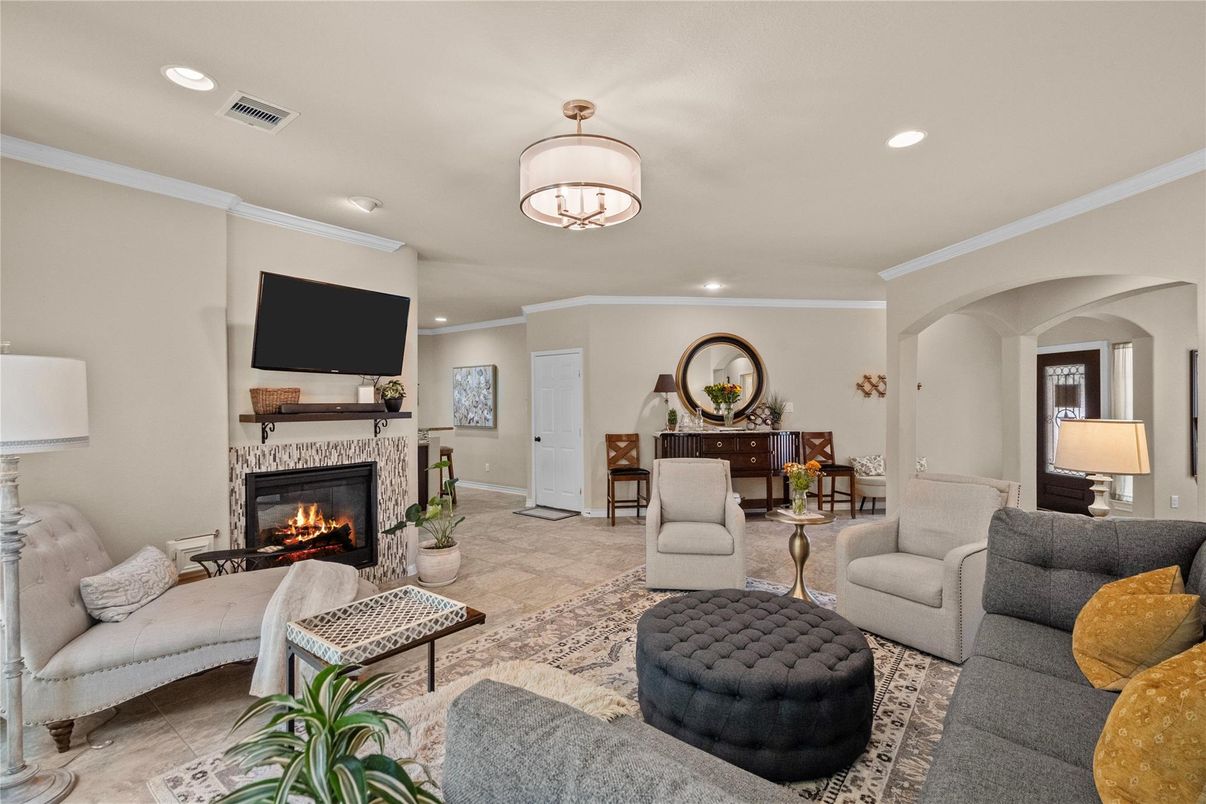 Fireplace, Interior, Living room, Recessed Lighting