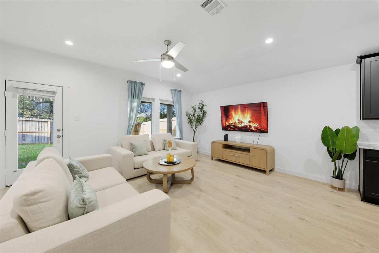 Interior, Living room, Recessed Lighting, Wood Texture Flooring