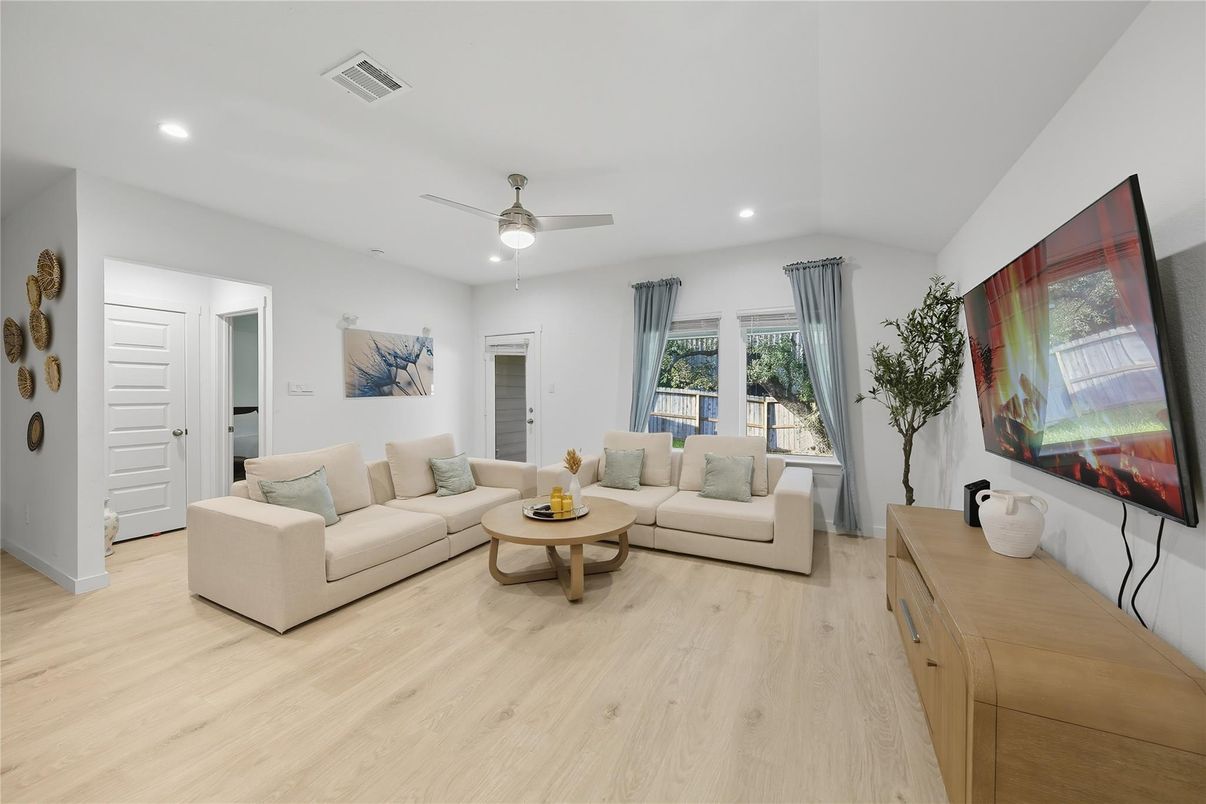 Interior, Living room, Recessed Lighting, Wood Texture Flooring