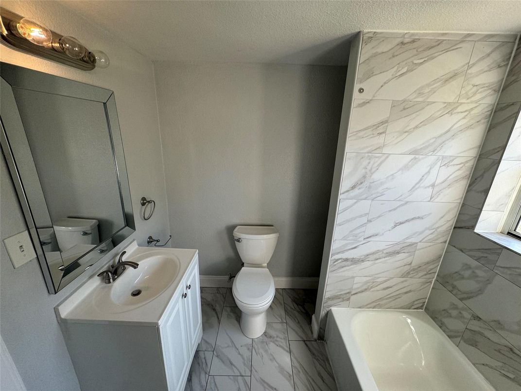 Bathroom, Interior, Marble, Marble Walls