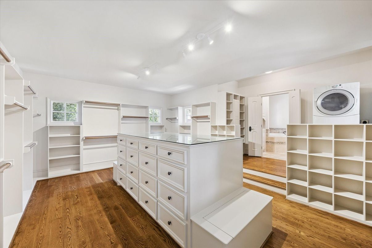 Interior, Recessed Lighting, Walk-in Closets, Wood Texture Flooring