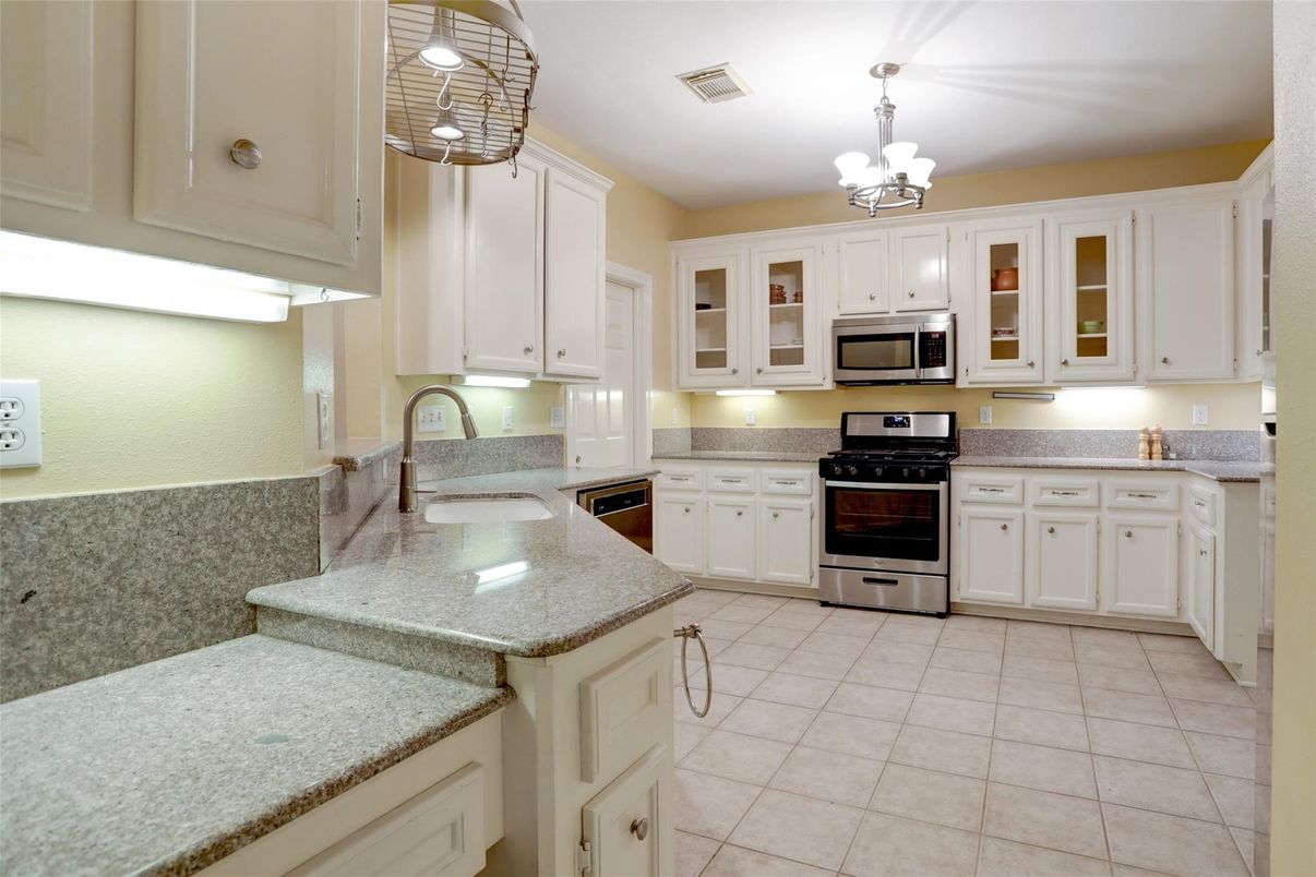 Chandelier, Interior, Kitchen, Stainless Steel Appliances