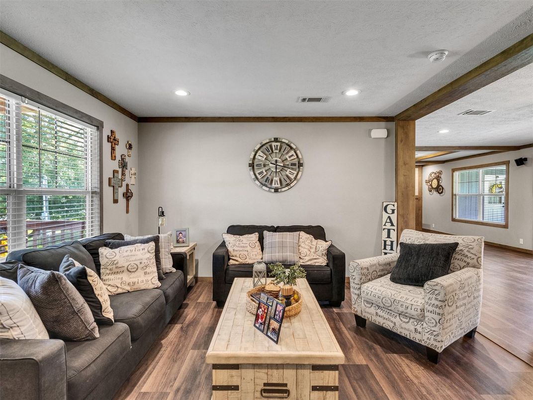 Interior, Living room, Recessed Lighting, Wood Texture Flooring