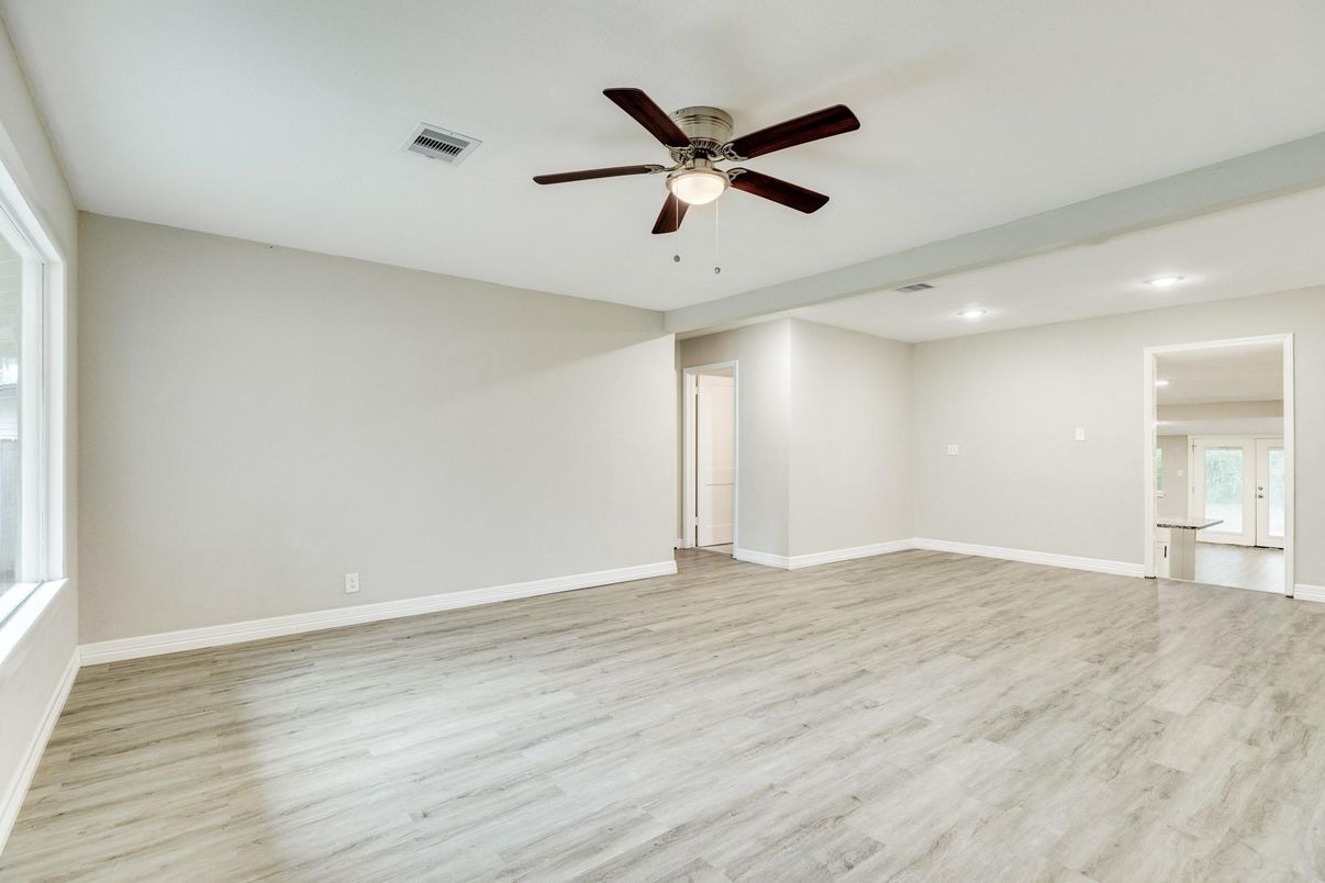 Empty room, Interior, Recessed Lighting, Wood Texture Flooring