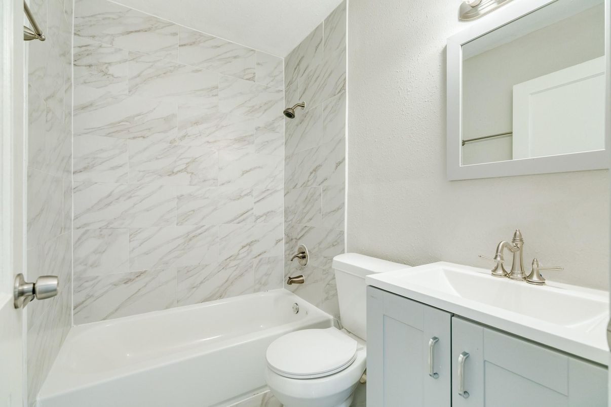 Bathroom, Interior, Marble Walls