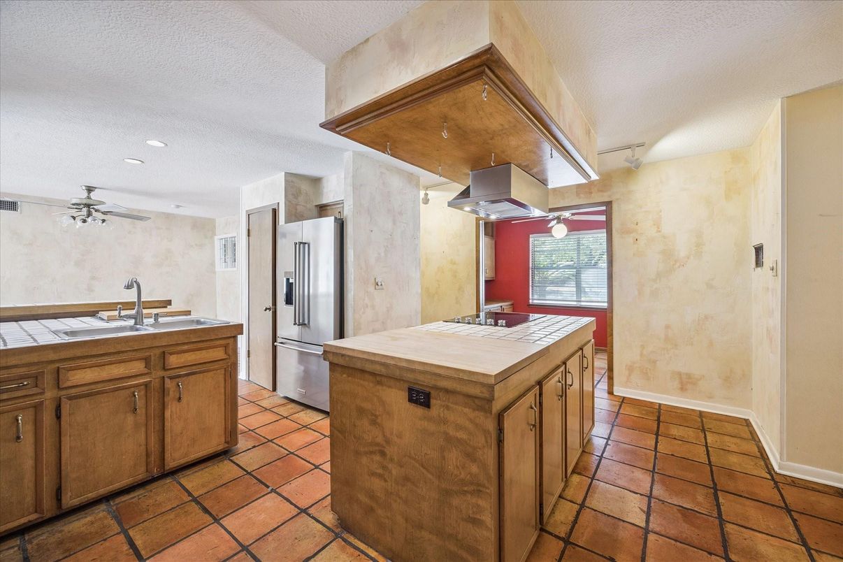 Interior, Kitchen, Recessed Lighting