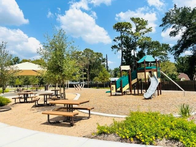 Exterior, Playground