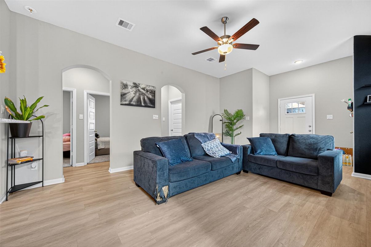 Interior, Living room, Recessed Lighting, Wood Texture Flooring