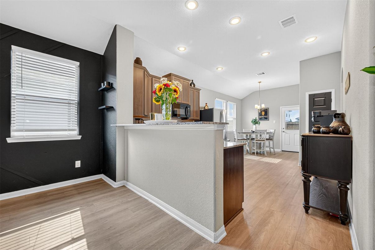 Chandelier, Dining room, Interior, Kitchen, Pendant Lights, Recessed Lighting, Wood Texture Flooring