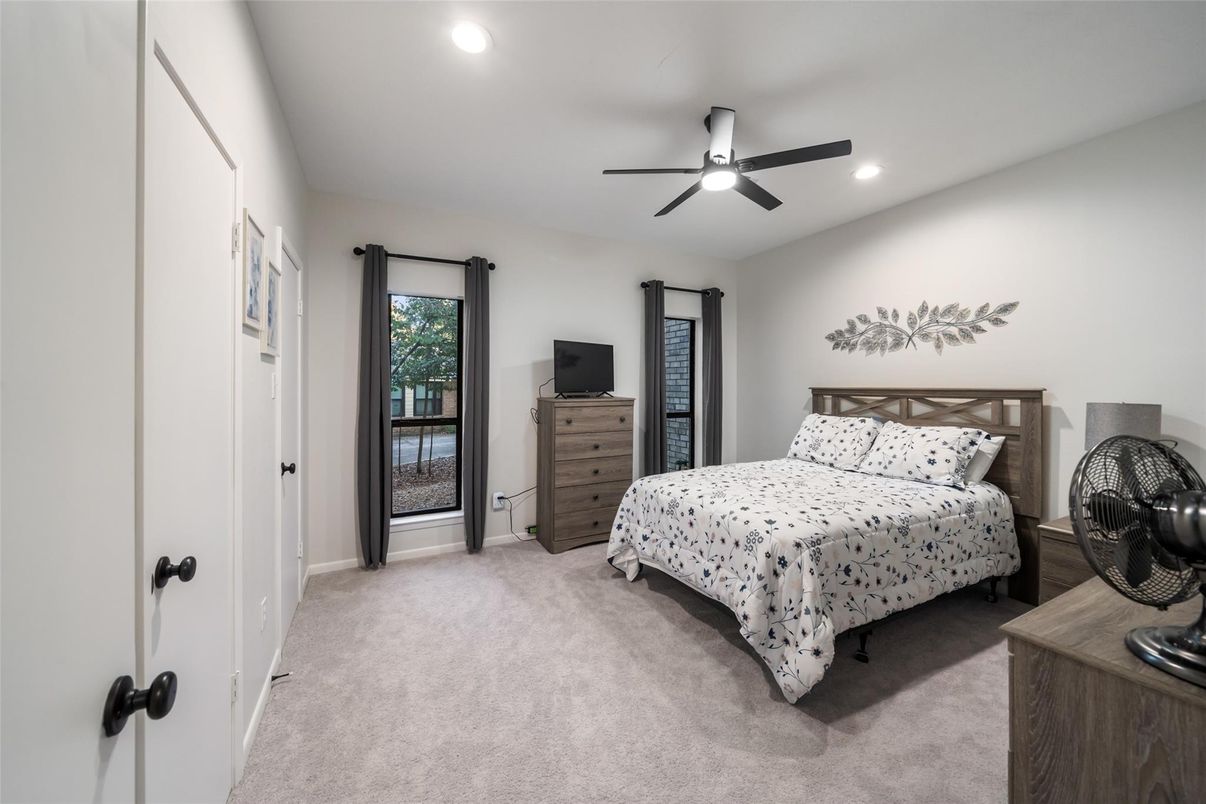 Bedroom, Interior, Recessed Lighting