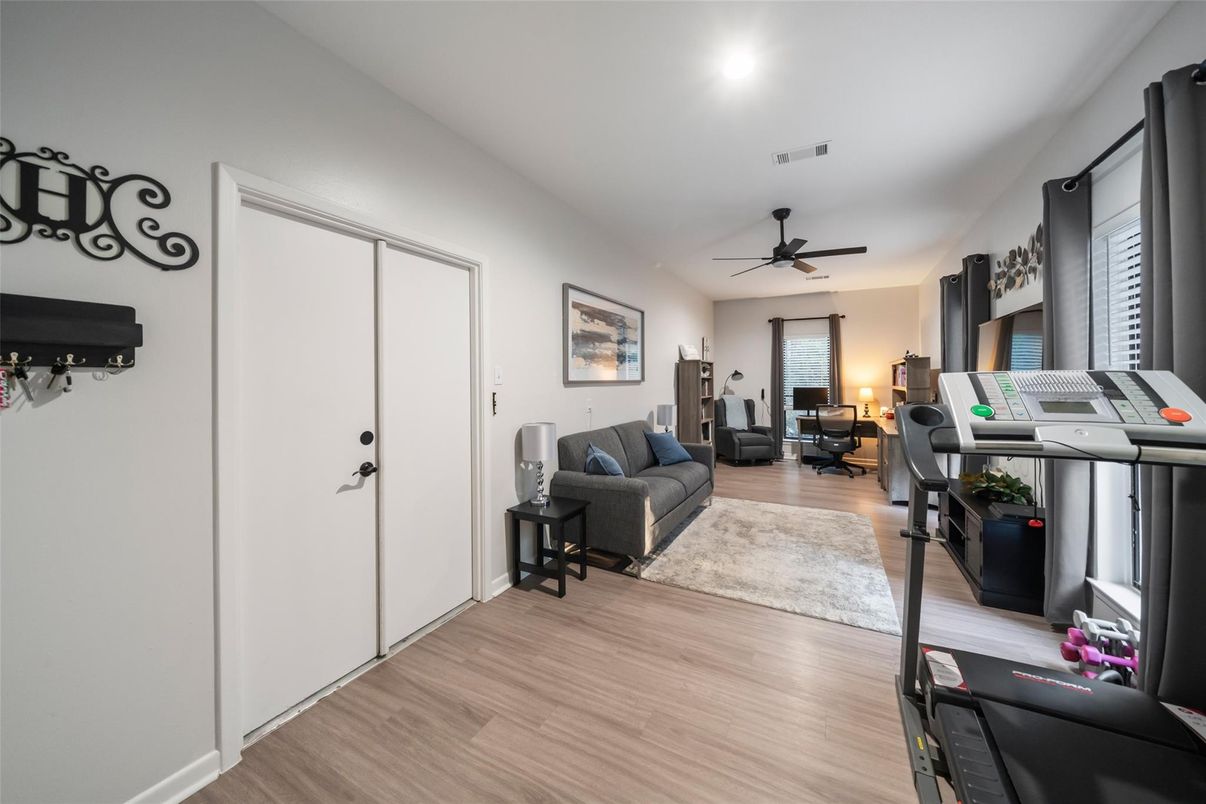 Interior, Living room, Piano, Recessed Lighting, Wood Texture Flooring