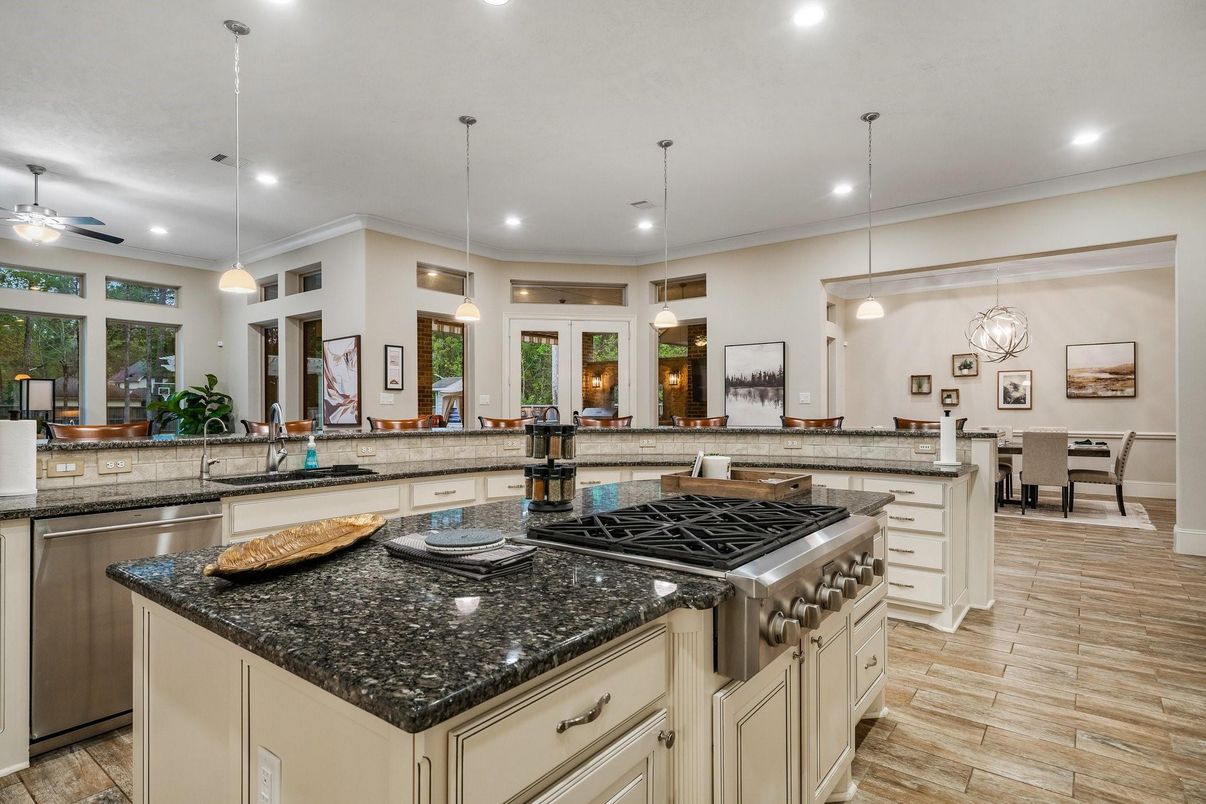 Dining room, Interior, Kitchen, Pendant Lights, Recessed Lighting