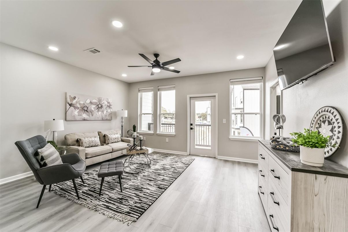 Interior, Living room, Recessed Lighting, Wood Texture Flooring