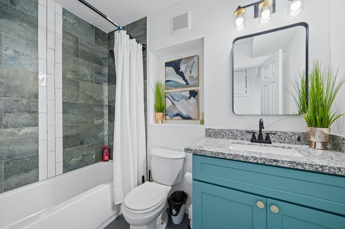 Bathroom, Interior