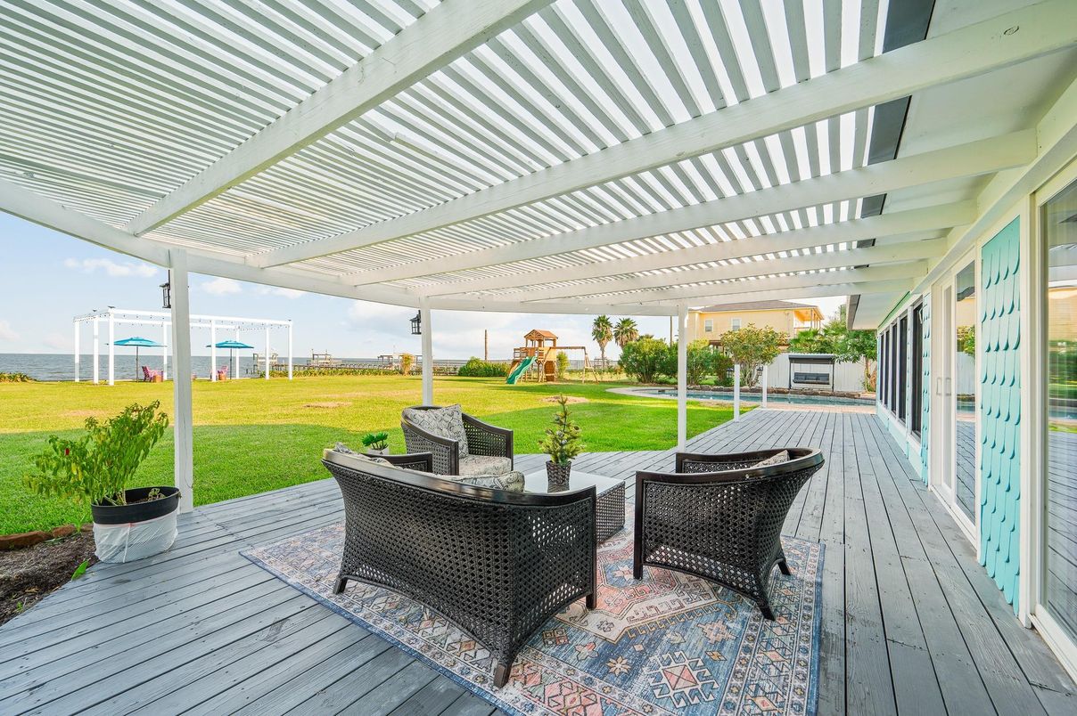 Backyard, Exterior, Playground