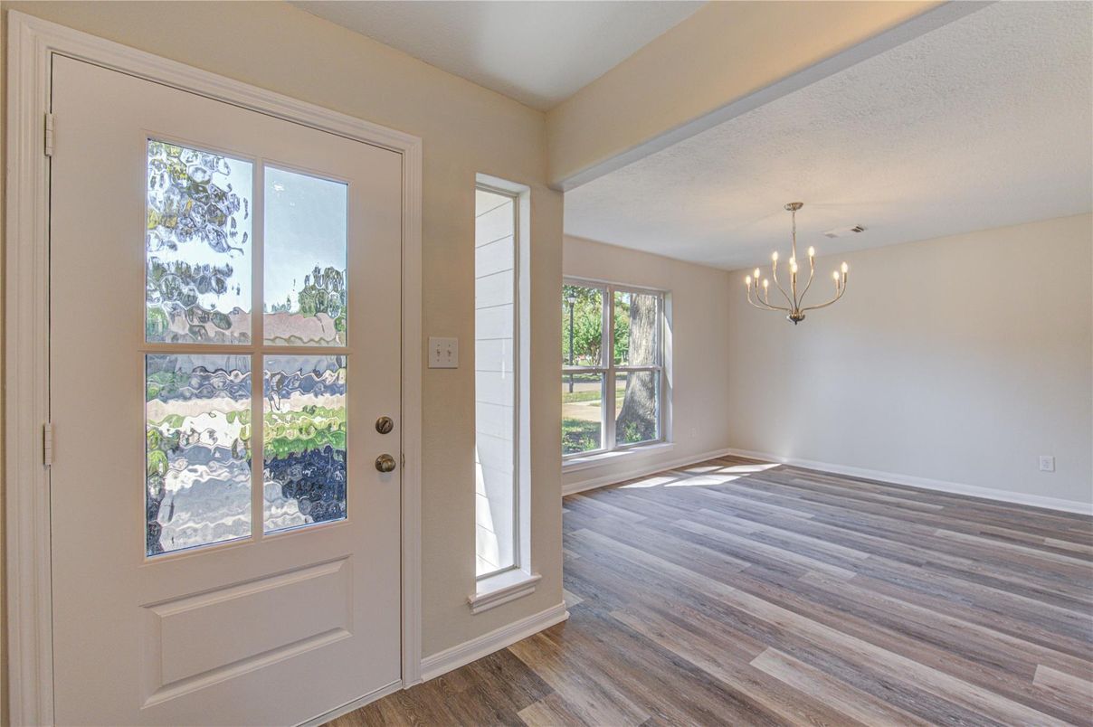 Chandelier, Empty room, Interior, Wood Texture Flooring