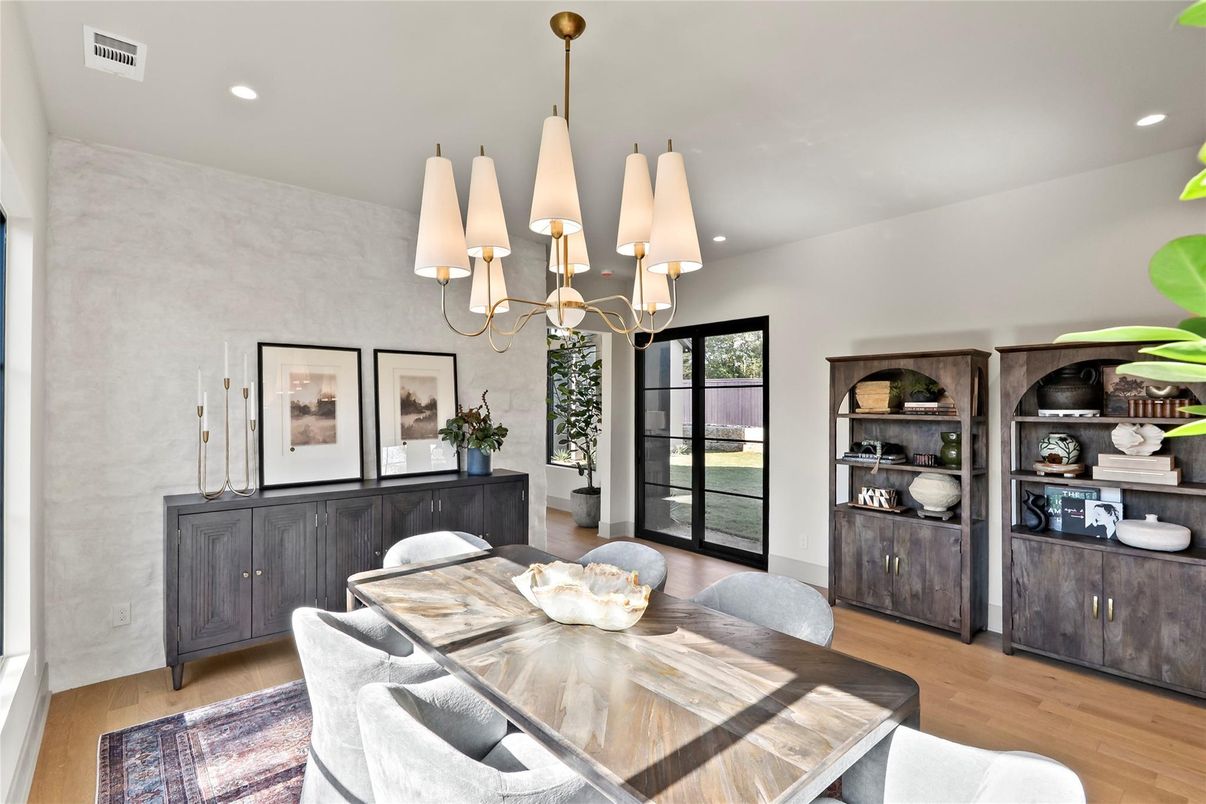 Chandelier, Dining room, Interior, Recessed Lighting, Wood Texture Flooring