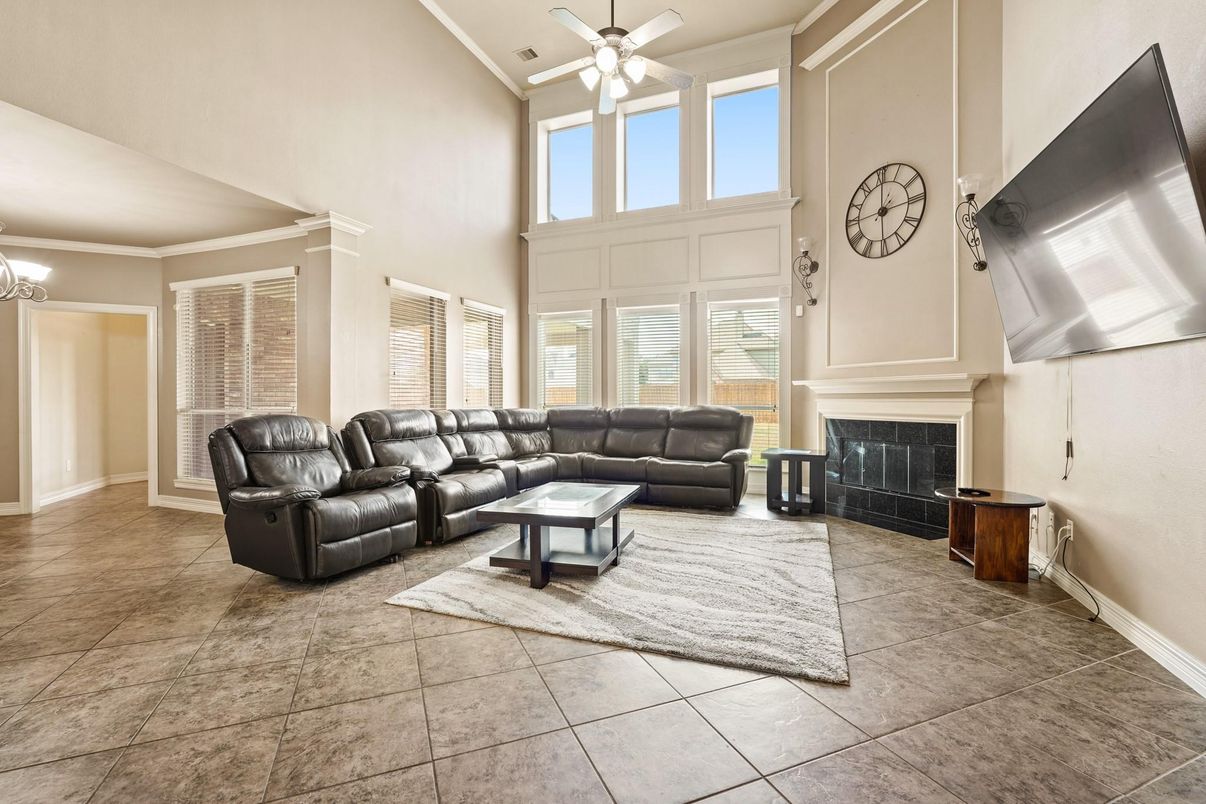 Fireplace, Interior, Living room