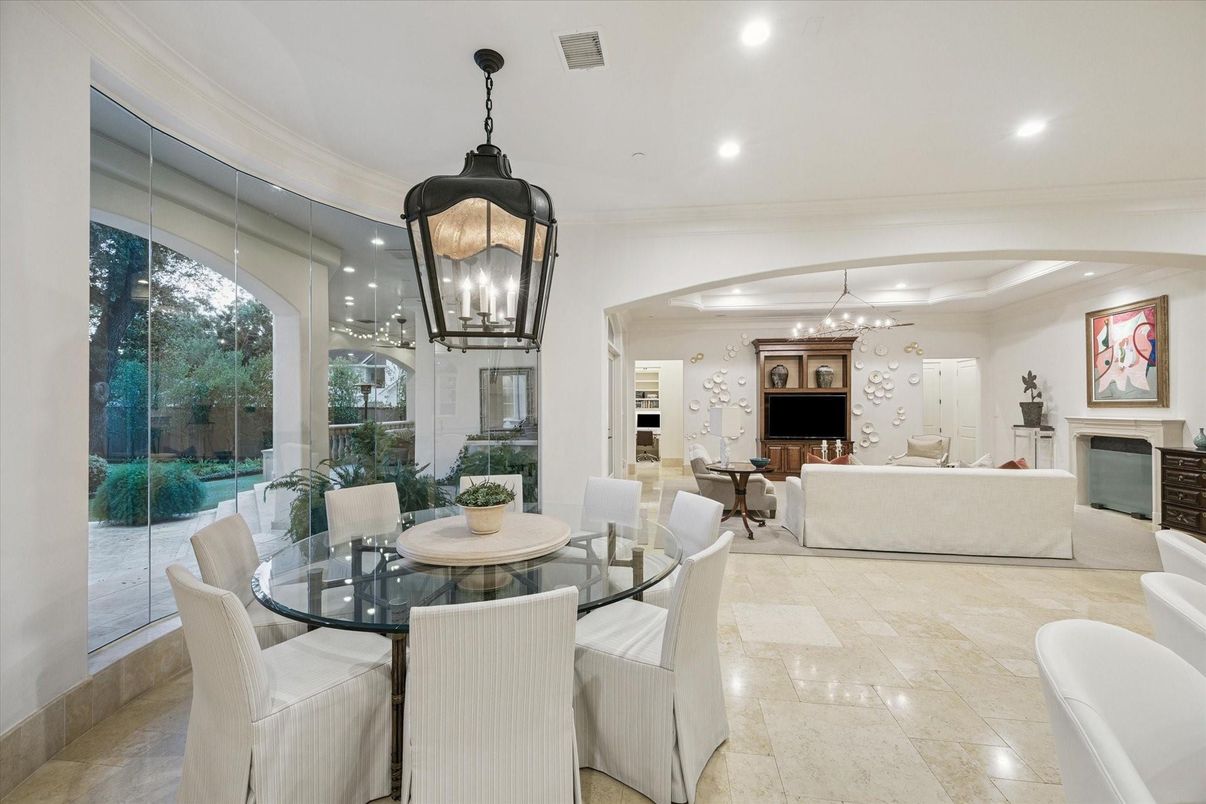 Dining room, Fireplace, Interior, Living room, Pendant Lights, Recessed Lighting