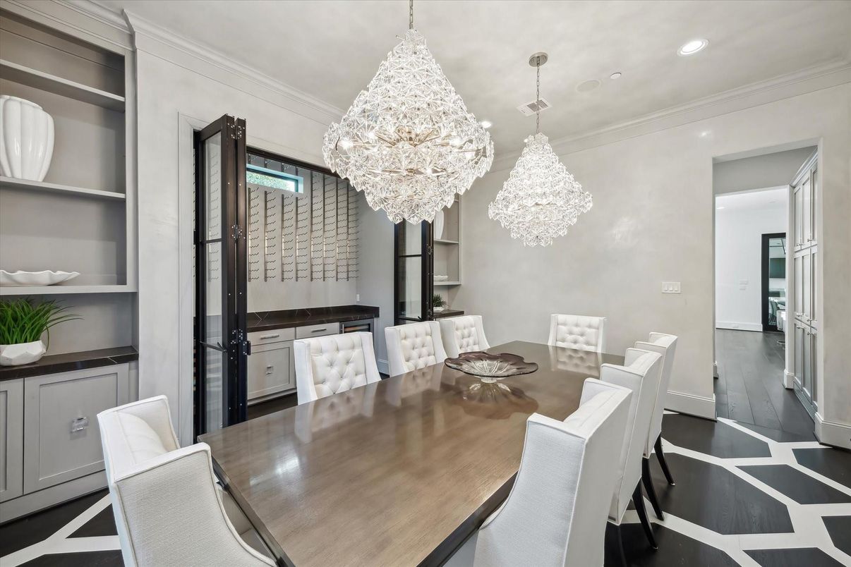 Chandelier, Dining room, Interior, Recessed Lighting, Wood Texture Flooring