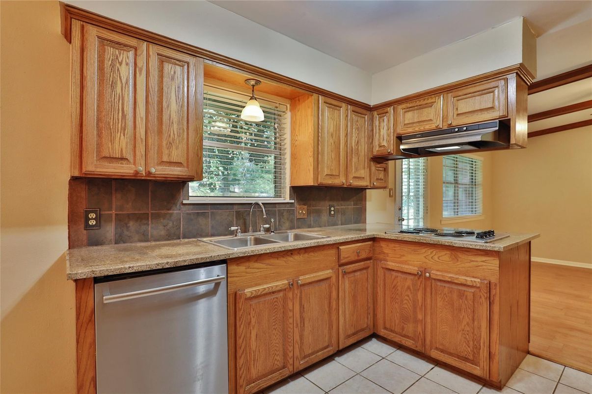 Interior, Kitchen, Pendant Lights, Stainless Steel Appliances, Wood Texture Flooring