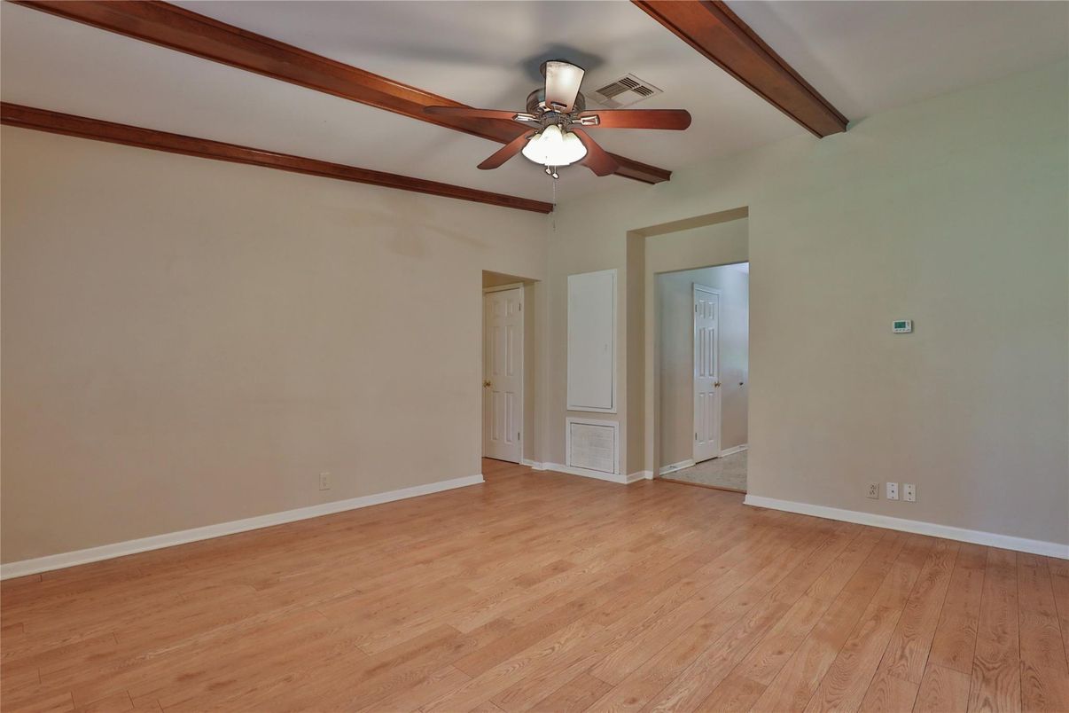 Empty room, Interior, Wooden Beams, Wood Texture Flooring
