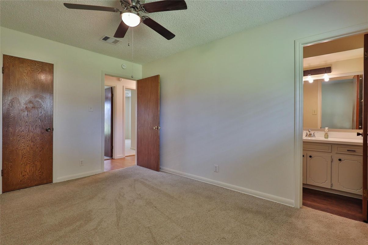 Bathroom, Empty room, Interior