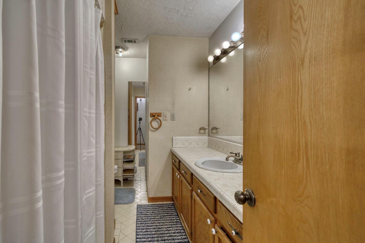 Bathroom, Dual Sink Vanities, Interior, Tile Countertops