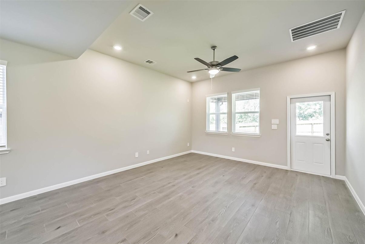 Empty room, Interior, Recessed Lighting, Wood Texture Flooring