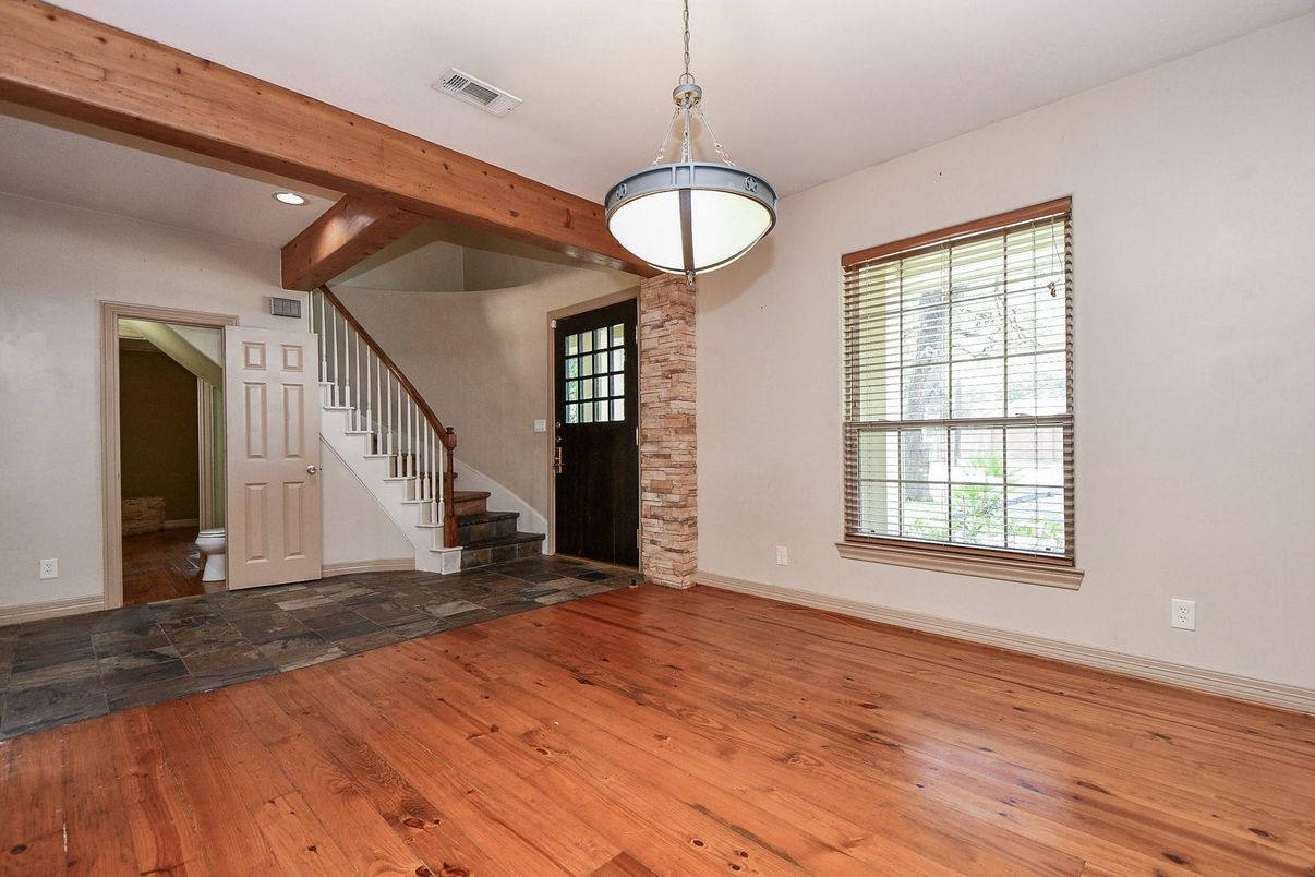 Empty room, Interior, Pendant Lights, Recessed Lighting, Wooden Beams, Wood Texture Flooring