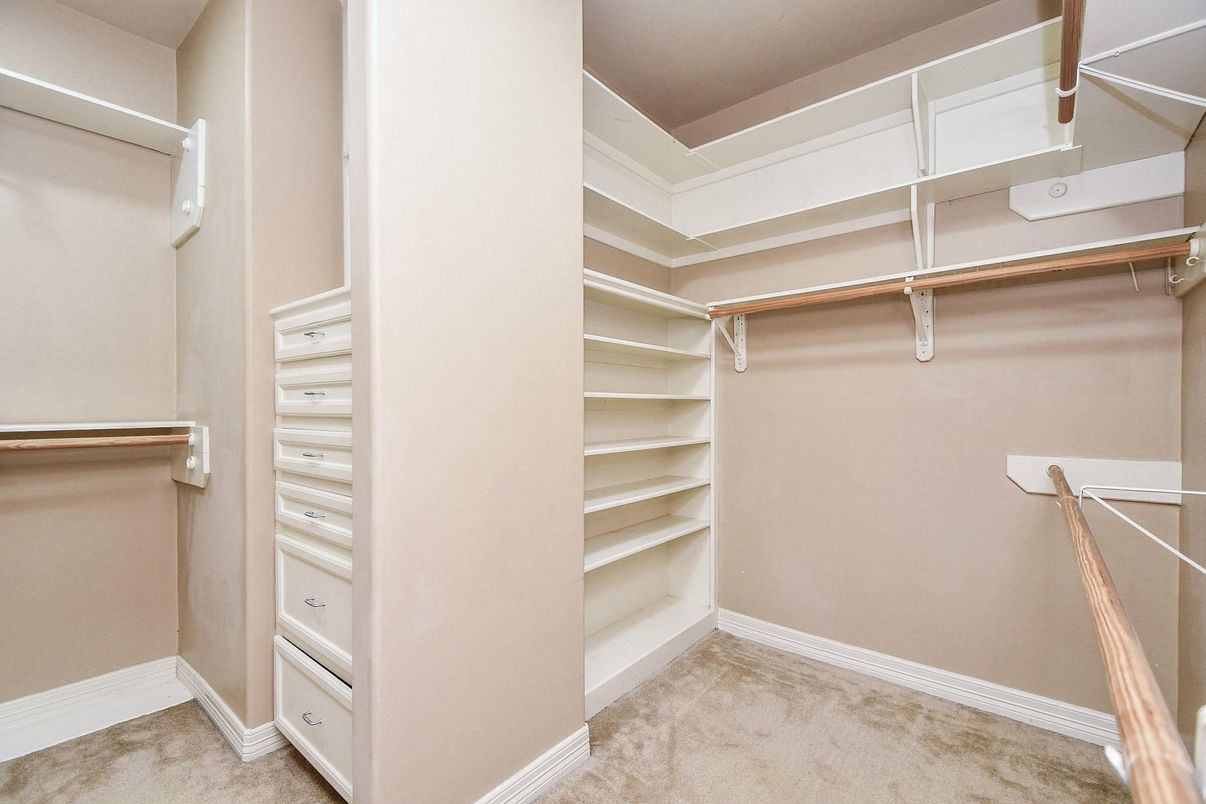 Interior, Walk-in Closets