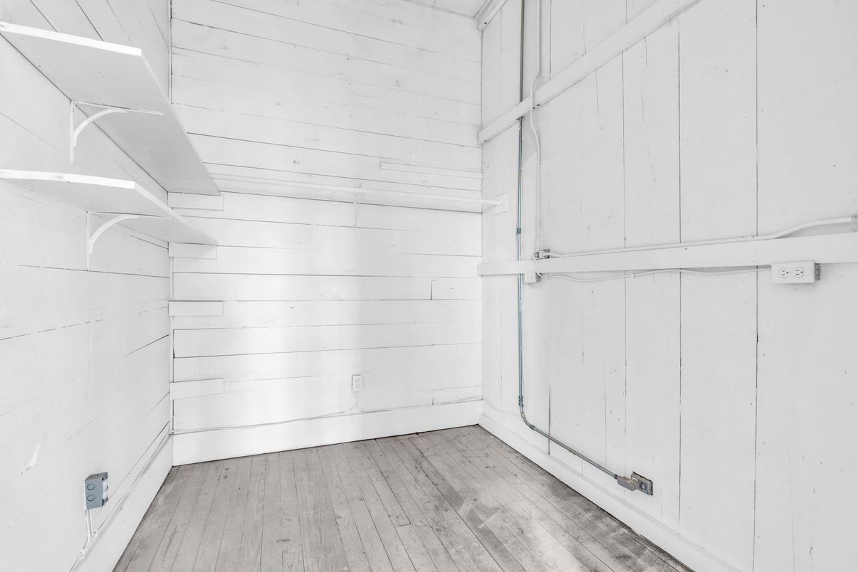 Empty room, Interior, Wood Texture Flooring, Wooden Walls
