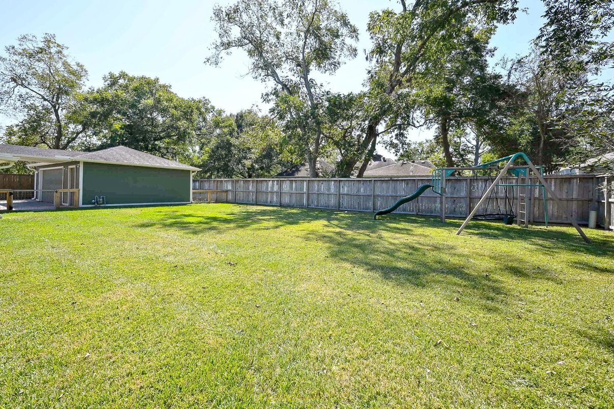 Backyard, Exterior, Playground