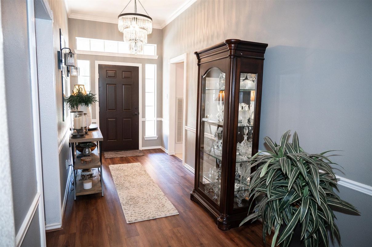 Chandelier, Interior, Wood Texture Flooring